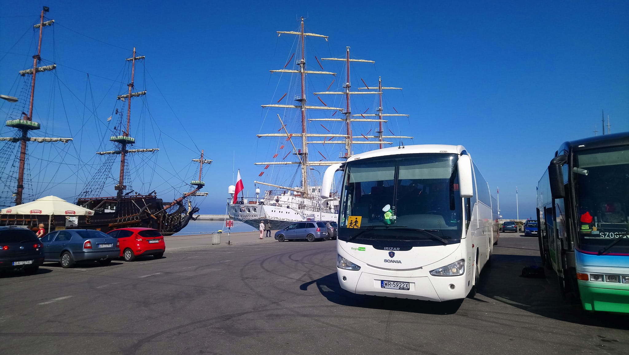 Autokar turystyczny Regio Trans – wynajem autokarów Radom